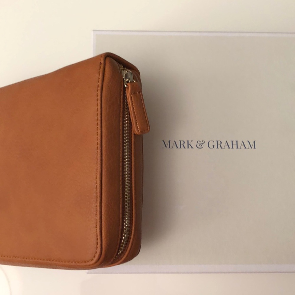 Mark & Graham leather travel cord organizer